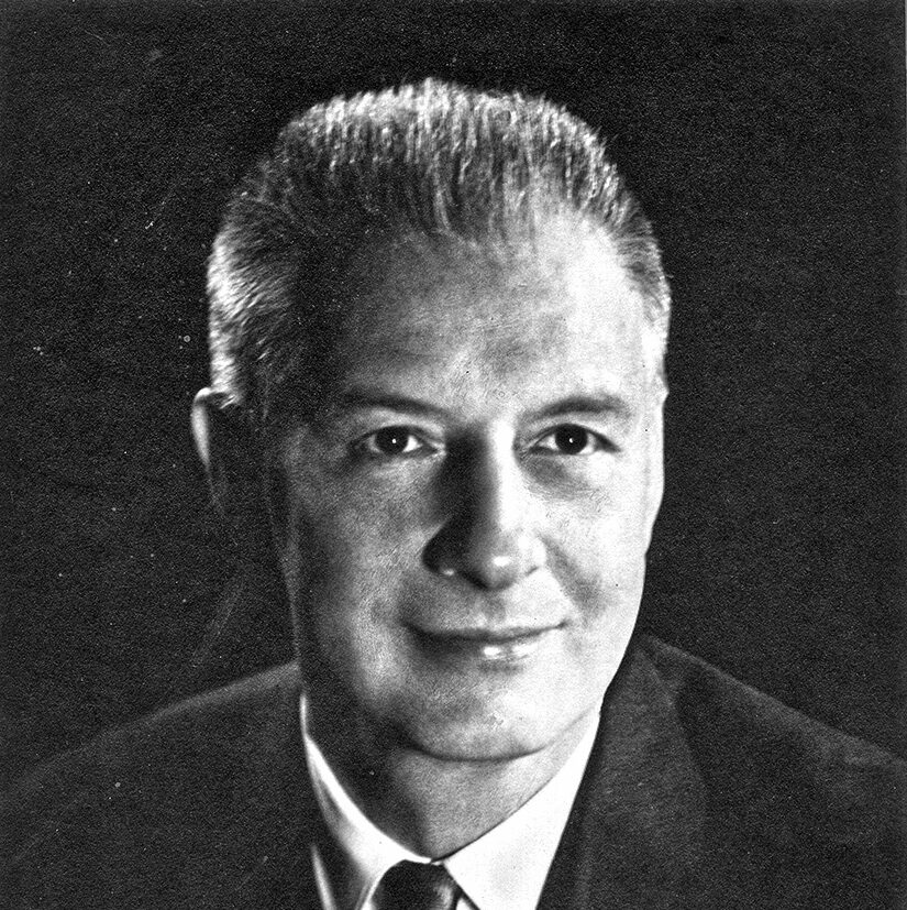 Sidney M. Weinstein z